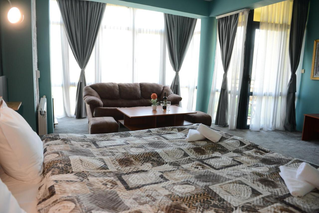 Family Hotel Gotse Delchev Ngoại thất bức ảnh