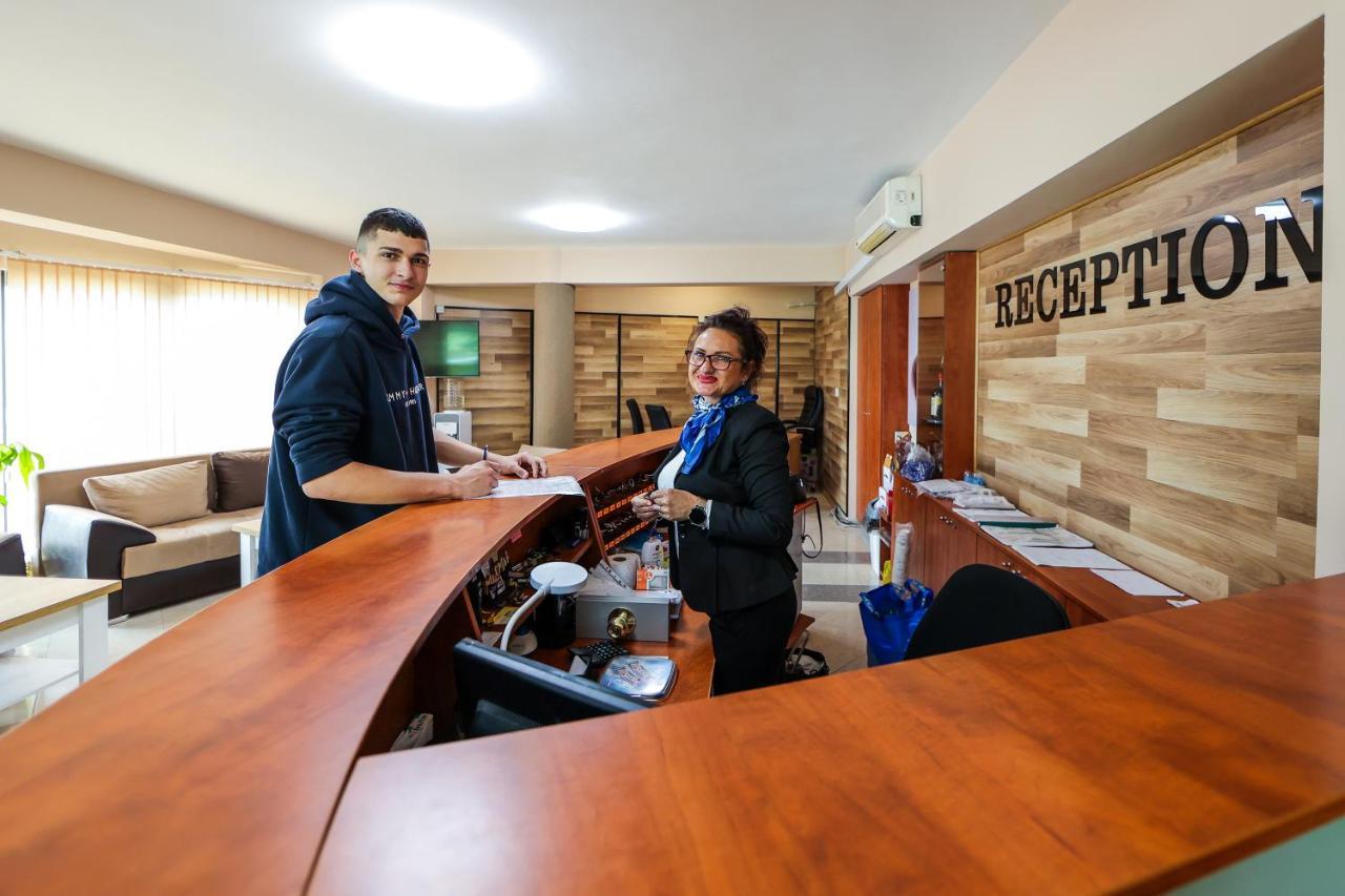 Family Hotel Gotse Delchev Ngoại thất bức ảnh
